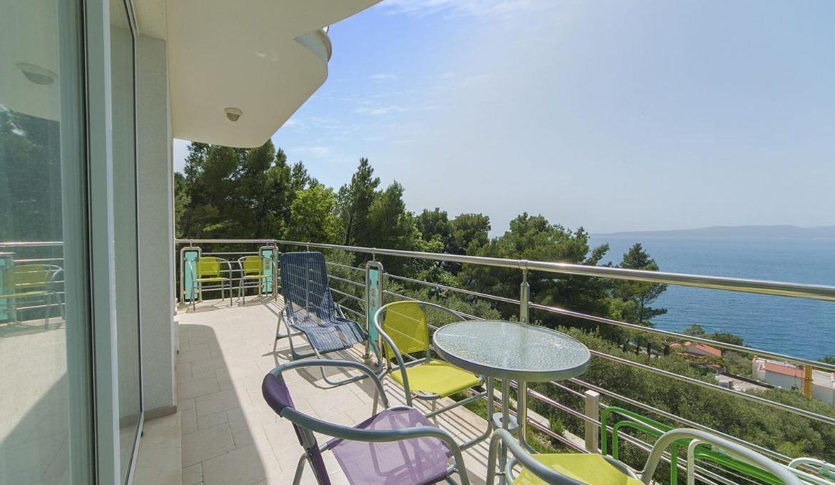 Villa Issea Brela Exterior photo