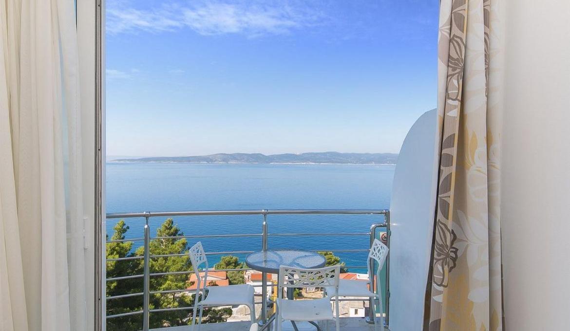 Villa Issea Brela Exterior photo
