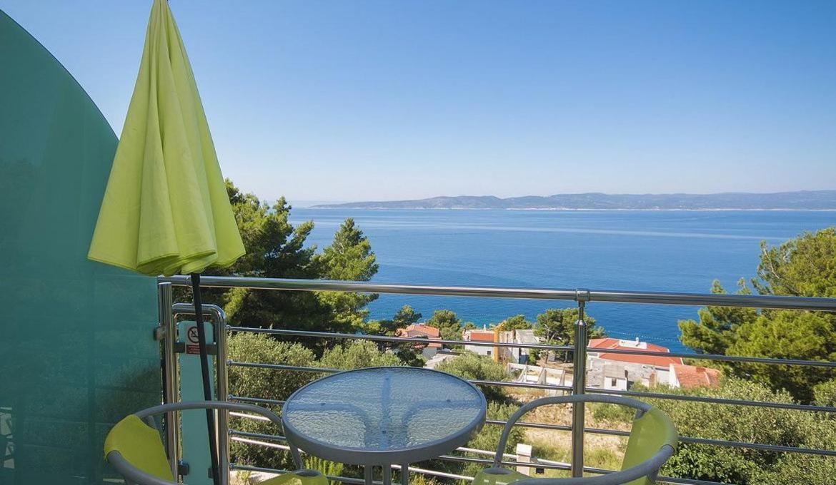 Villa Issea Brela Exterior photo