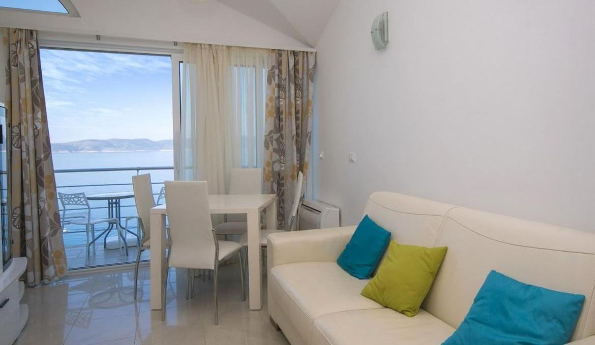 Villa Issea Brela Exterior photo